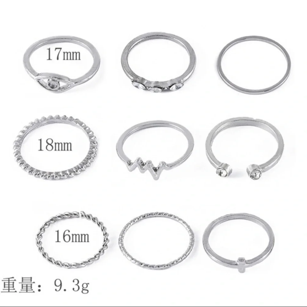 3/$30 🤍 Dainty Ring Set